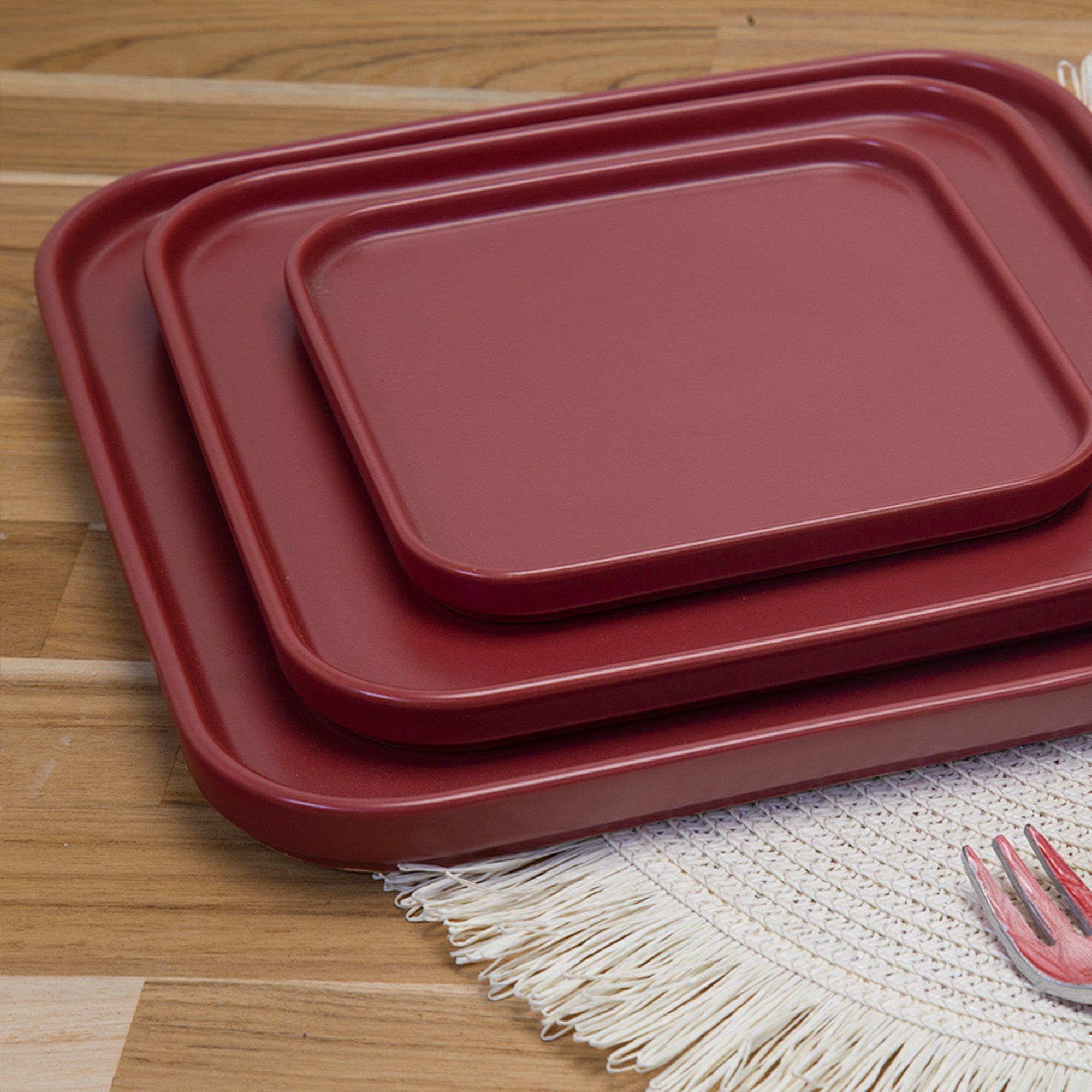 CONJUNTO COM 02 TRAVESSAS CERÂMICA NÓRDICA VERMELHO MATT 25CM